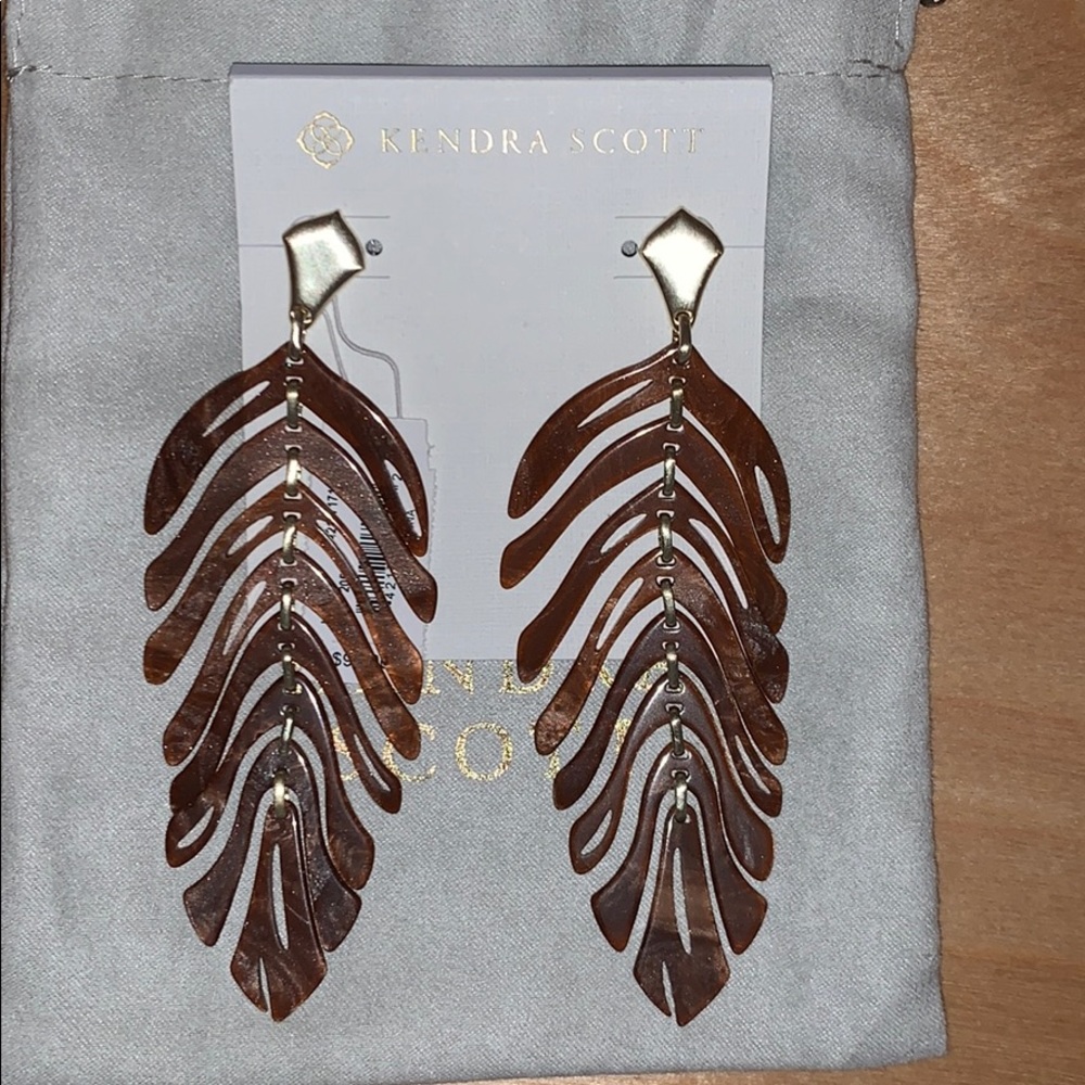 Kendra Scott Lotus Earrings-Brown Marble with Gold